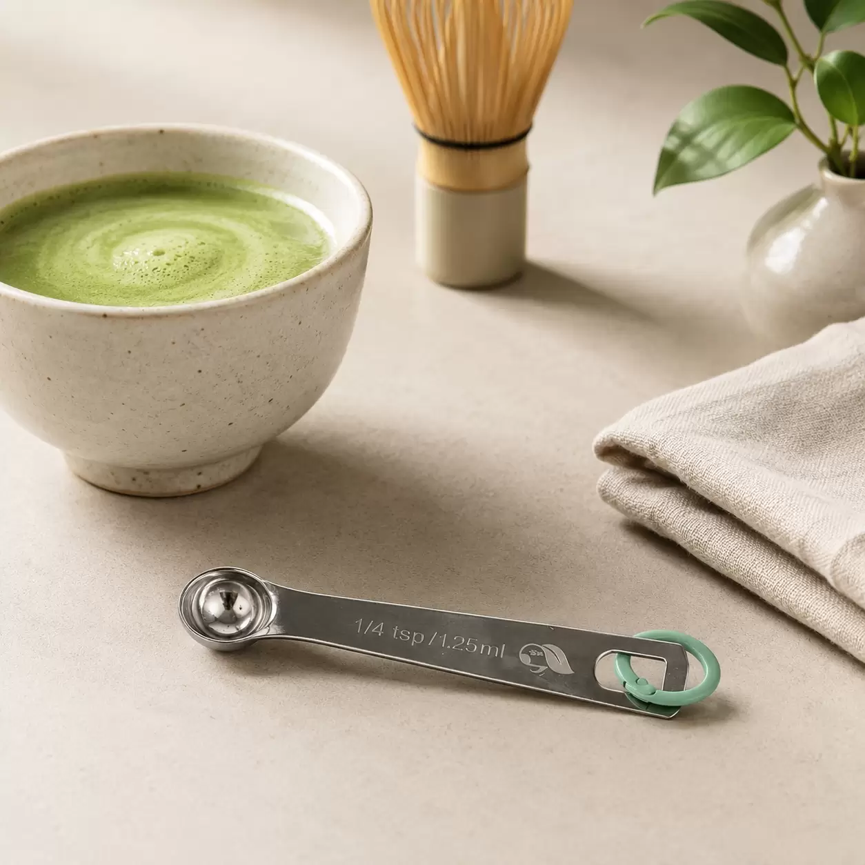 TeaTune stainless steel scoop lifestyle scene